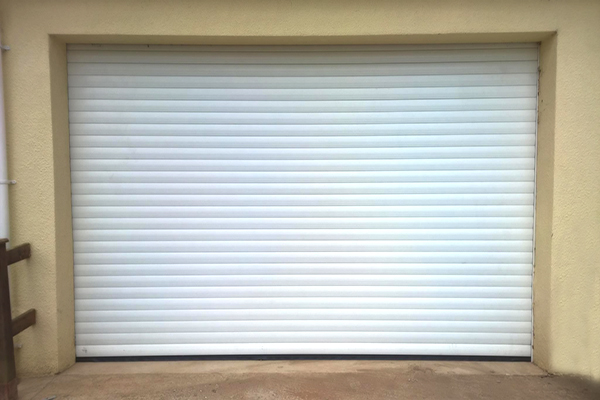 Rolling shutter
